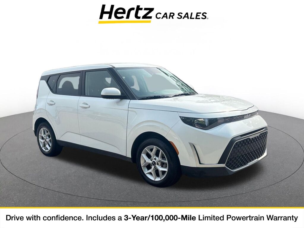 2025 Kia Soul LX — photo 1 of 11