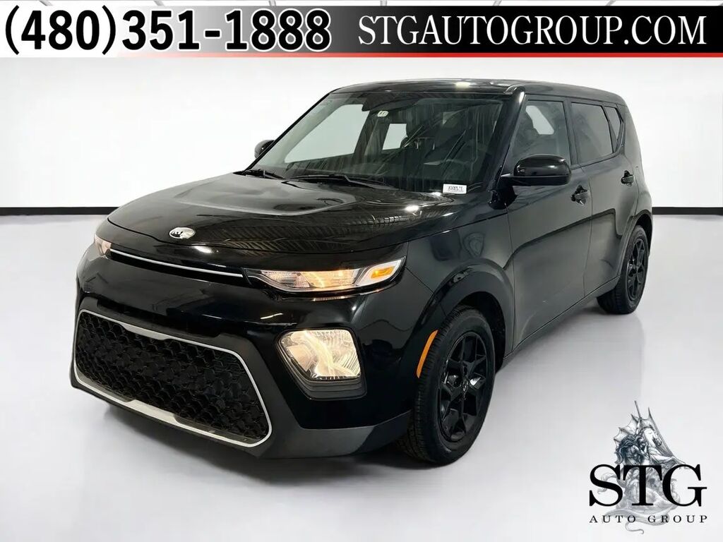 2020 Kia Soul S — photo 1 of 13