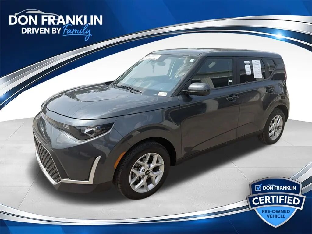 2025 Kia Soul LX — photo 1 of 13