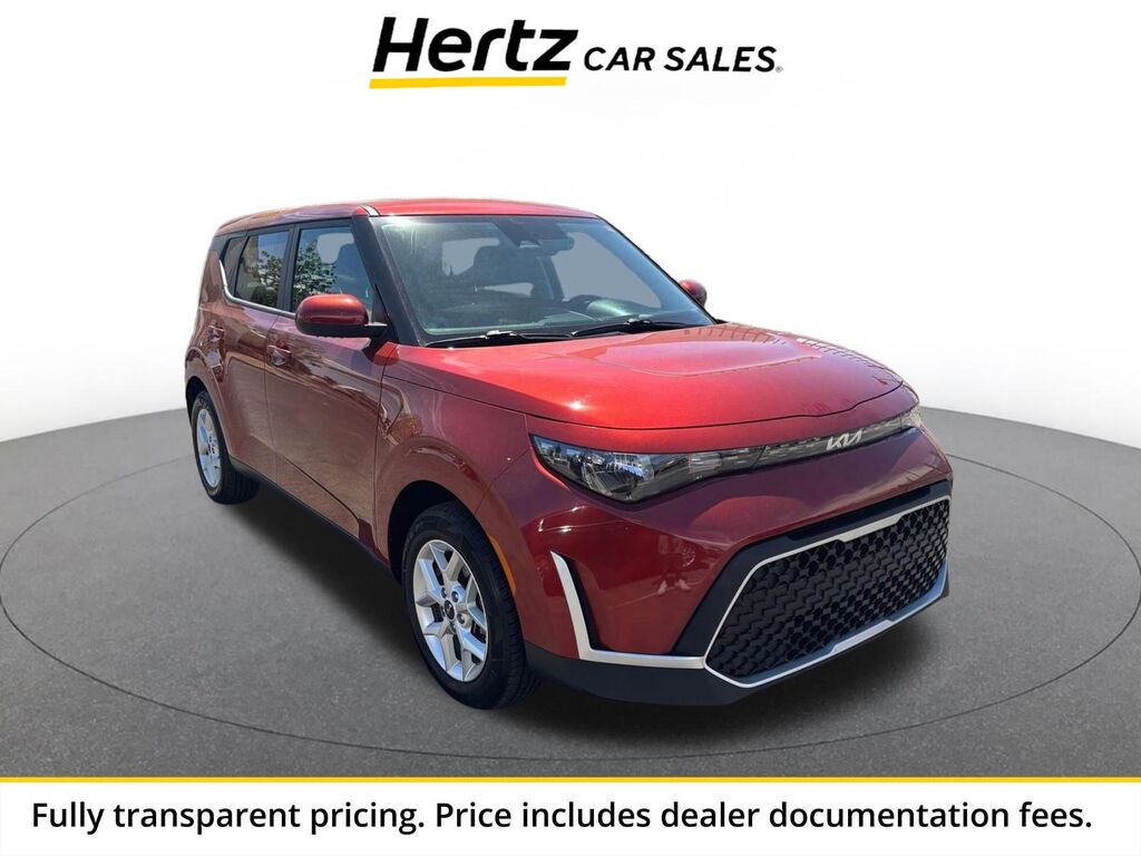 2025 Kia Soul LX — photo 1 of 13