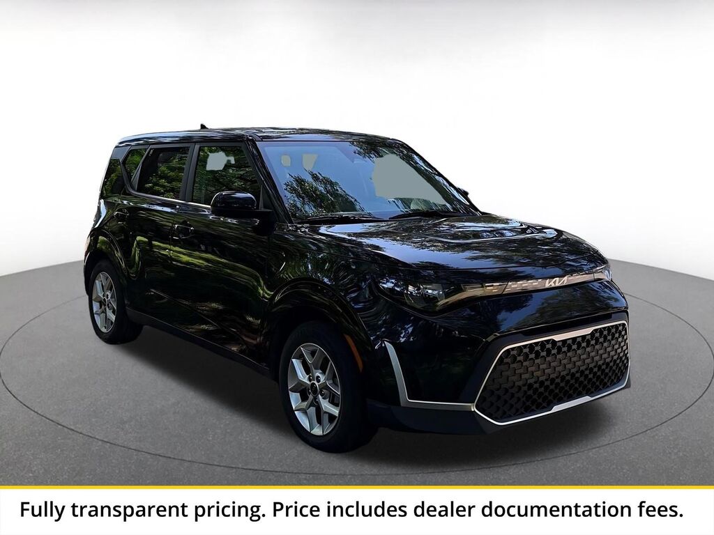 2025 Kia Soul LX — photo 1 of 1