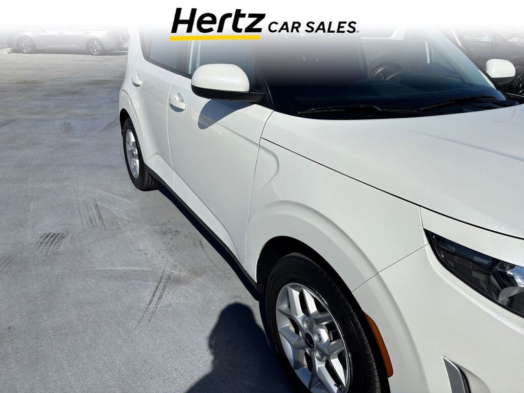 2025 Kia Soul LX — photo 1 of 1