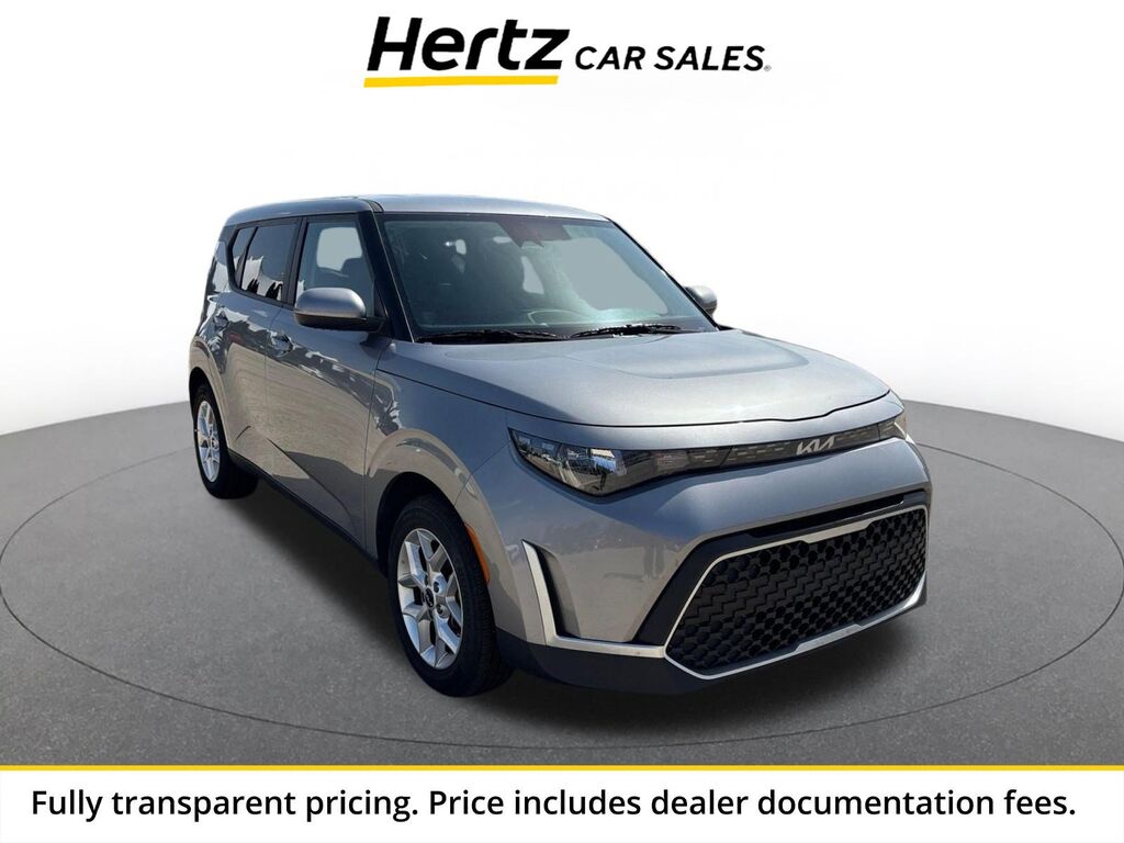 2025 Kia Soul LX — photo 1 of 11