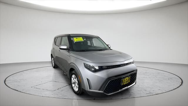 2023 Kia Soul LX — photo 1 of 1