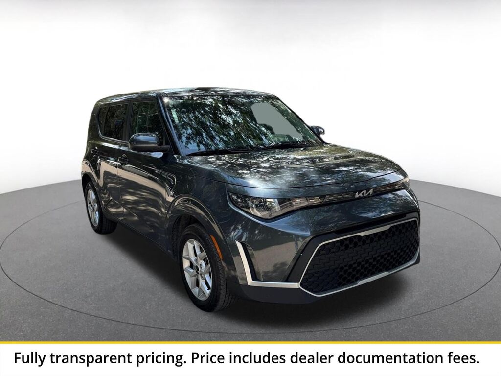 2025 Kia Soul LX — photo 1 of 1
