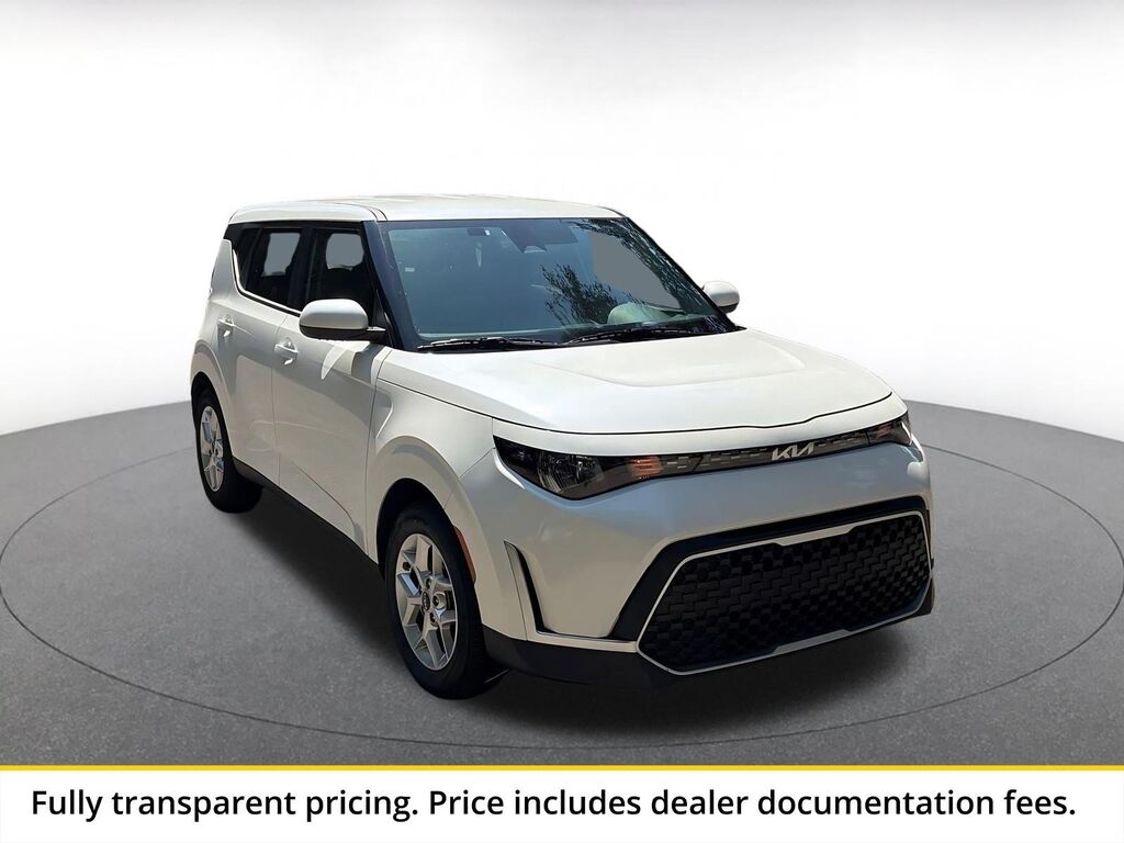 2025 Kia Soul LX — photo 1 of 1
