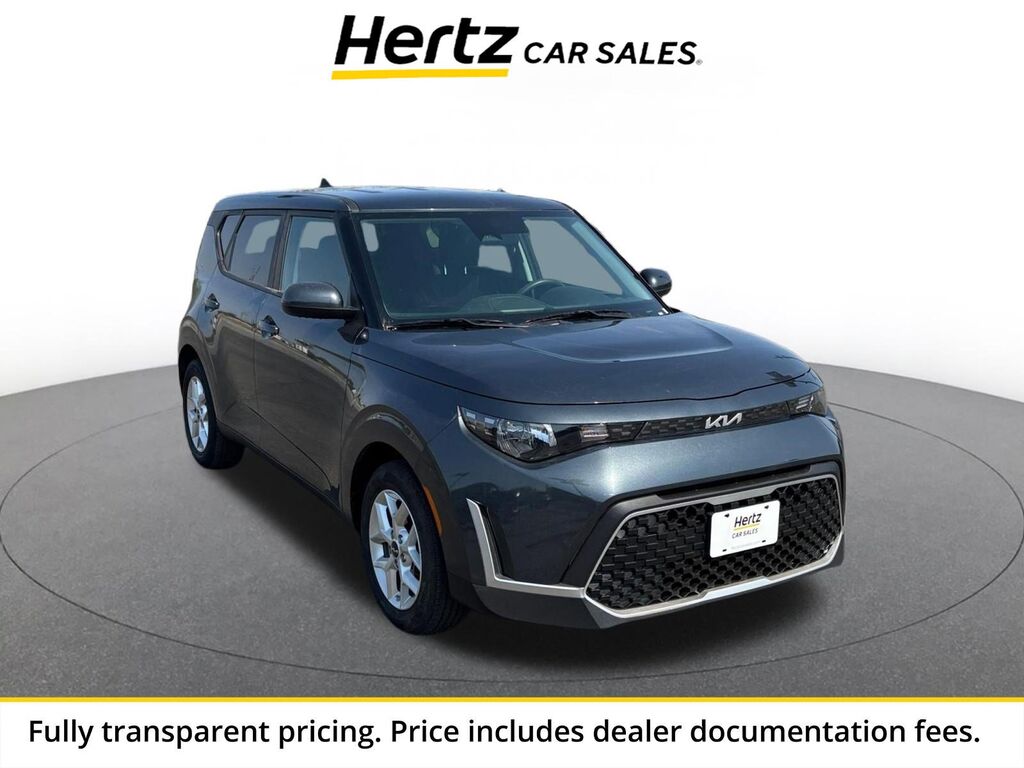 2025 Kia Soul LX — photo 1 of 11