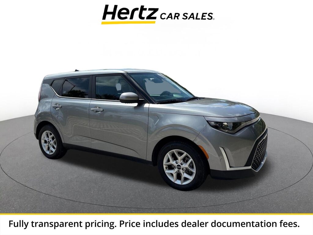 2025 Kia Soul LX — photo 1 of 11