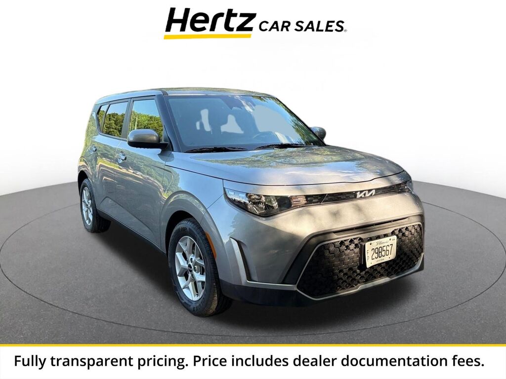 2025 Kia Soul LX — photo 1 of 11