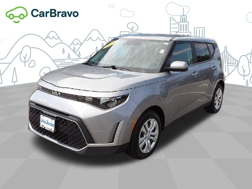 2023 Kia Soul LX — photo 1 of 7