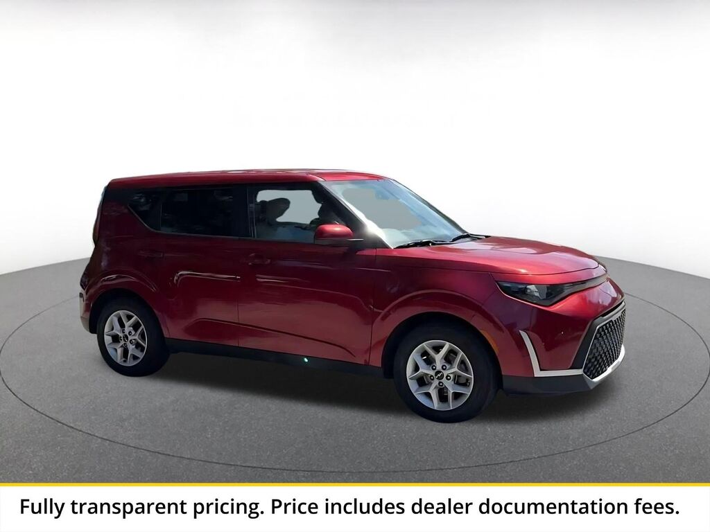 2025 Kia Soul LX — photo 1 of 1