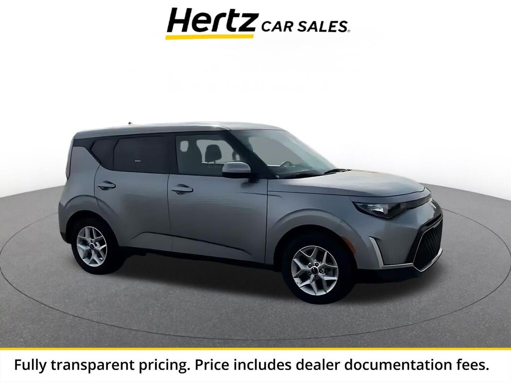 2025 Kia Soul LX — photo 1 of 11