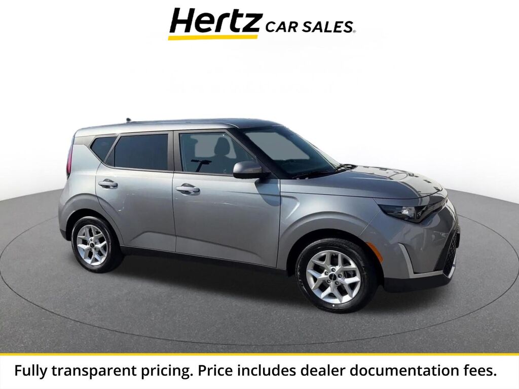 2025 Kia Soul LX — photo 1 of 11