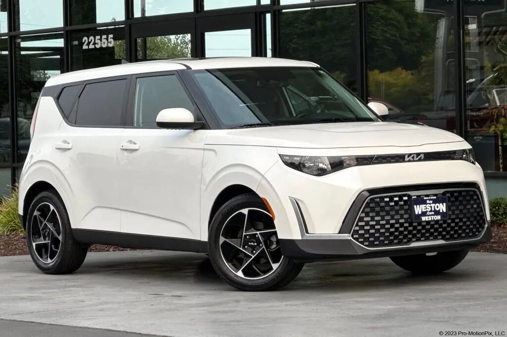 2024 Kia Soul EX — photo 1 of 13