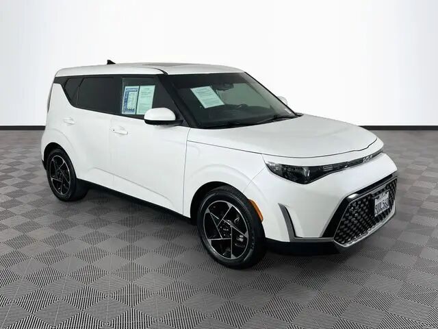 2023 Kia Soul EX — photo 1 of 13