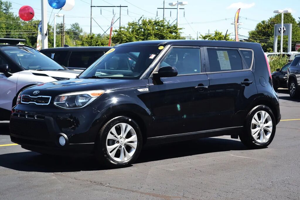 2015 Kia Soul + — photo 1 of 13