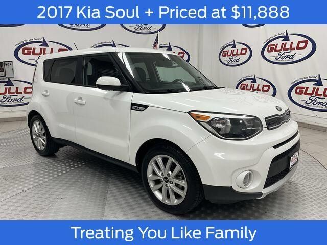 2017 Kia Soul + — photo 1 of 13