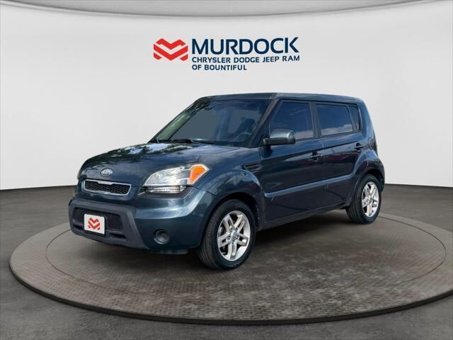 2011 Kia Soul + — photo 1 of 13