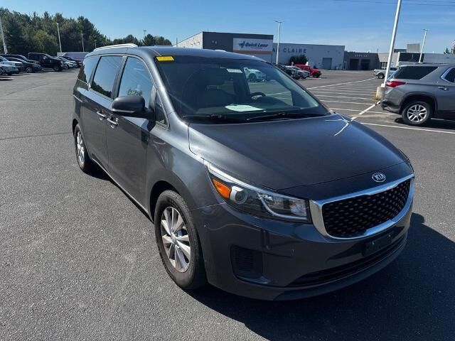 2015 Kia Sedona LX