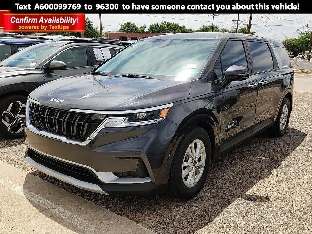 2022 Kia Carnival LX