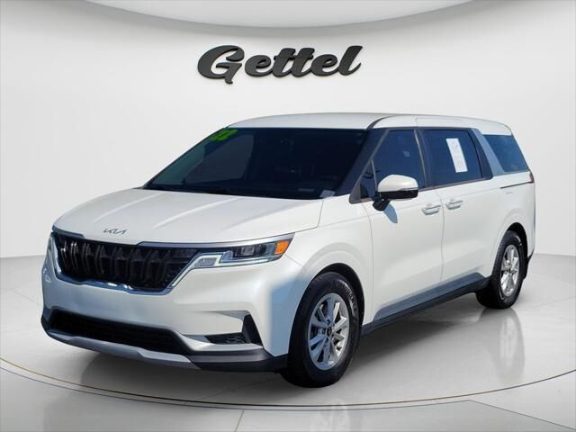 2022 Kia Carnival LX
