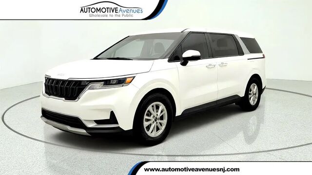 2024 Kia Carnival LX