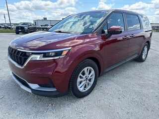 2023 Kia Carnival LX — photo 1 of 2