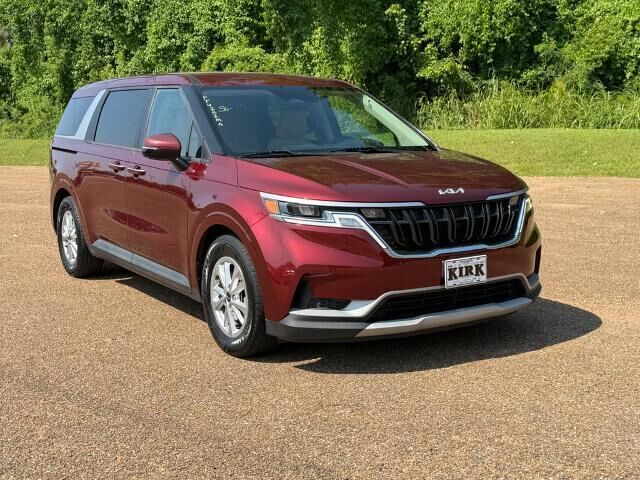 2022 Kia Carnival LX