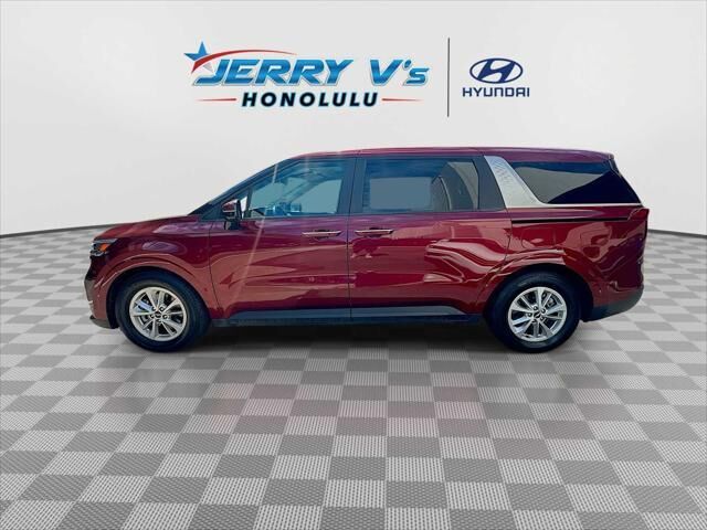2022 Kia Carnival LX