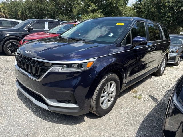 2024 Kia Carnival LX