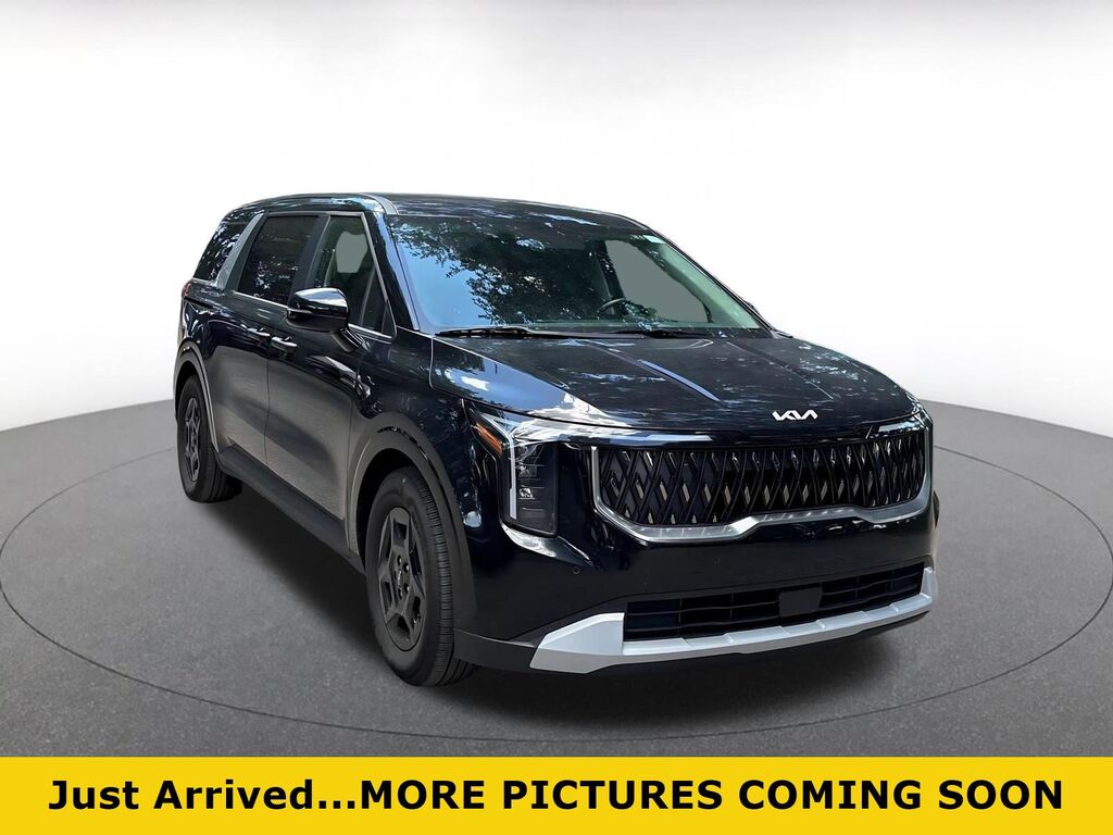 2026 Kia Carnival LXS — photo 1 of 1