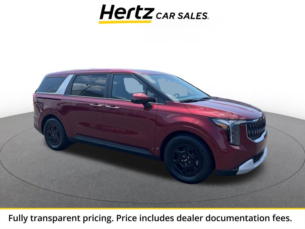 2026 Kia Carnival LXS — photo 1 of 4