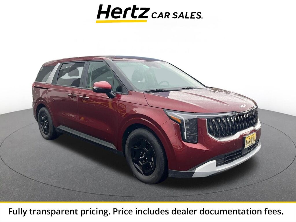2026 Kia Carnival LXS — photo 1 of 13