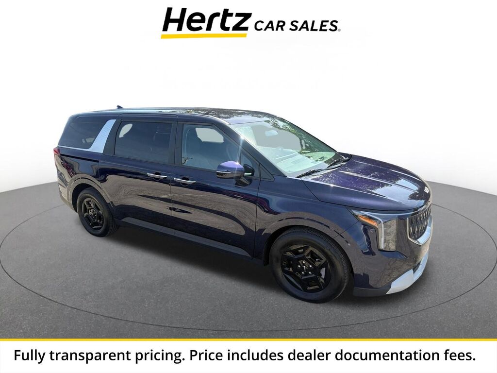 2026 Kia Carnival LXS — photo 1 of 4