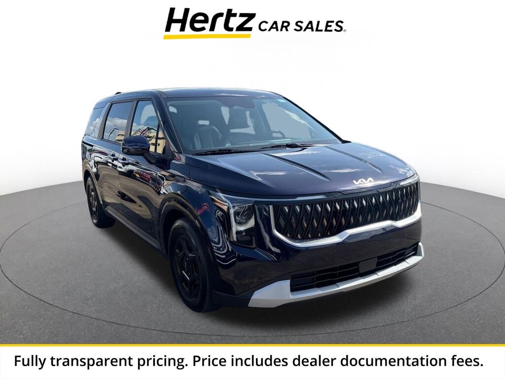 2026 Kia Carnival LXS — photo 1 of 11