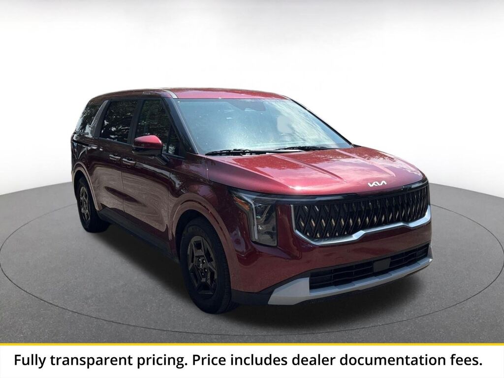 2026 Kia Carnival LXS — photo 1 of 4