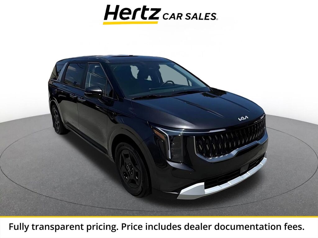 2026 Kia Carnival LXS — photo 1 of 4