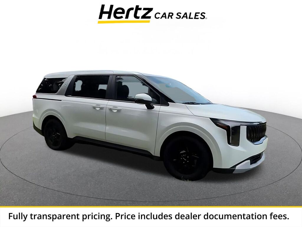 2026 Kia Carnival LXS — photo 1 of 1