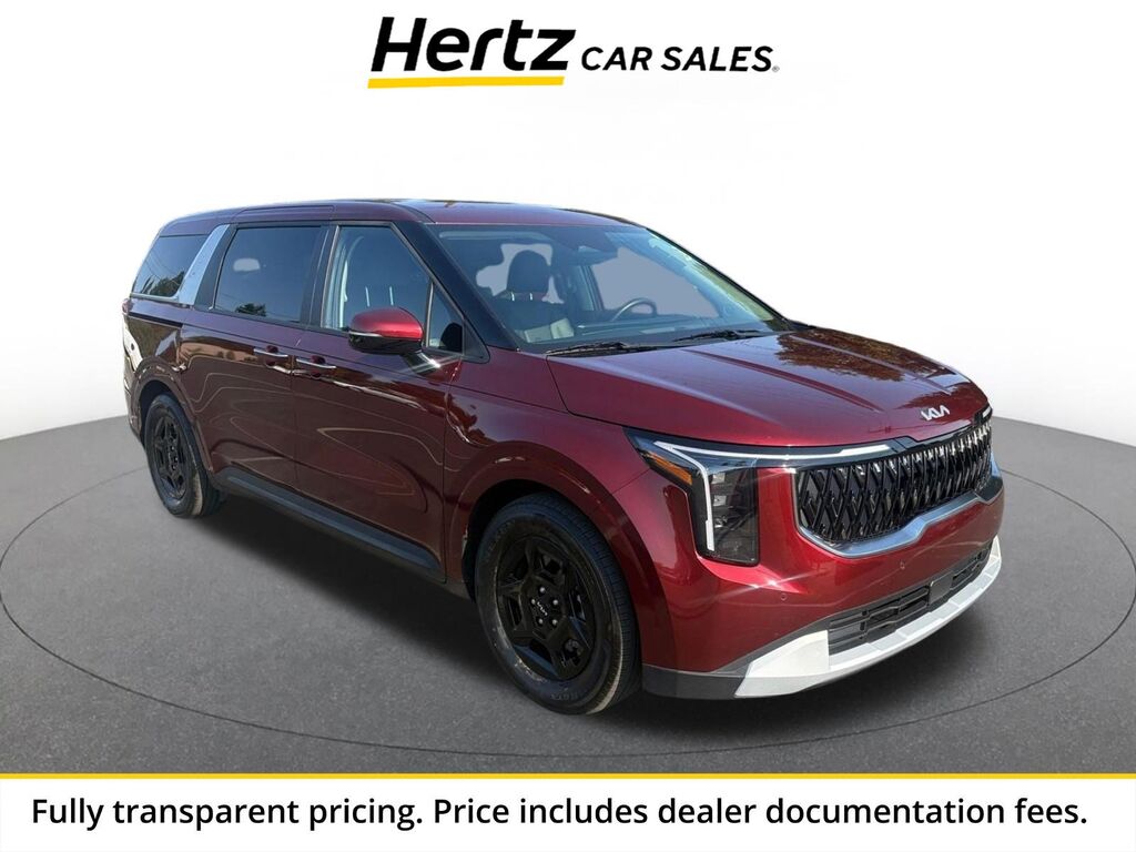2026 Kia Carnival LXS — photo 1 of 13