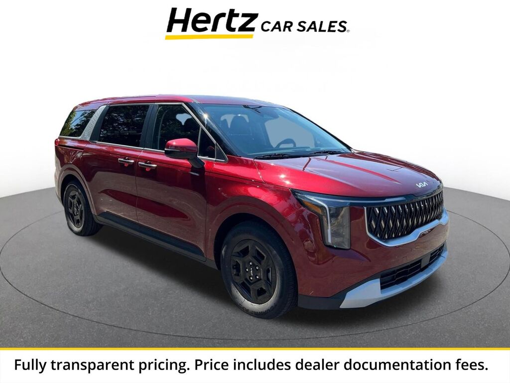 2026 Kia Carnival LXS — photo 1 of 11
