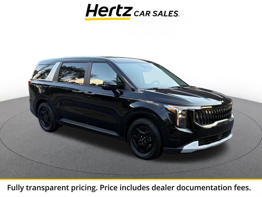 2026 Kia Carnival LXS — photo 1 of 11