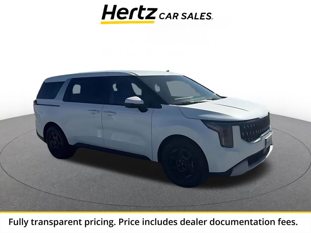 2026 Kia Carnival LXS — photo 1 of 13