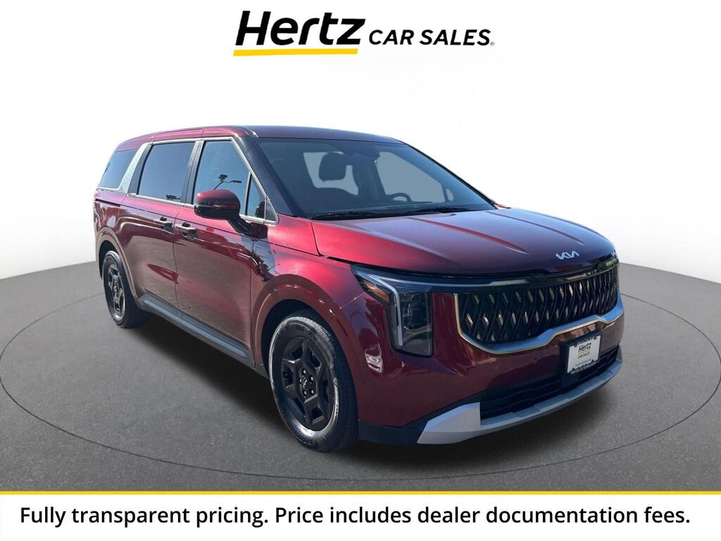 2026 Kia Carnival LXS — photo 1 of 4