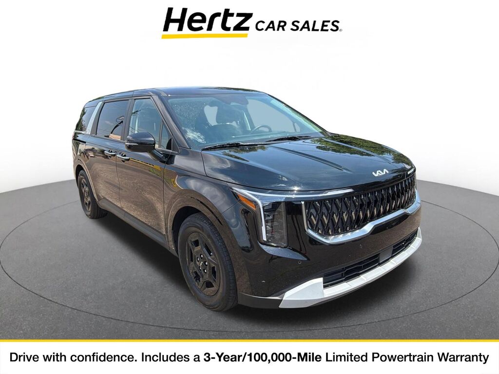 2026 Kia Carnival LXS — photo 1 of 11