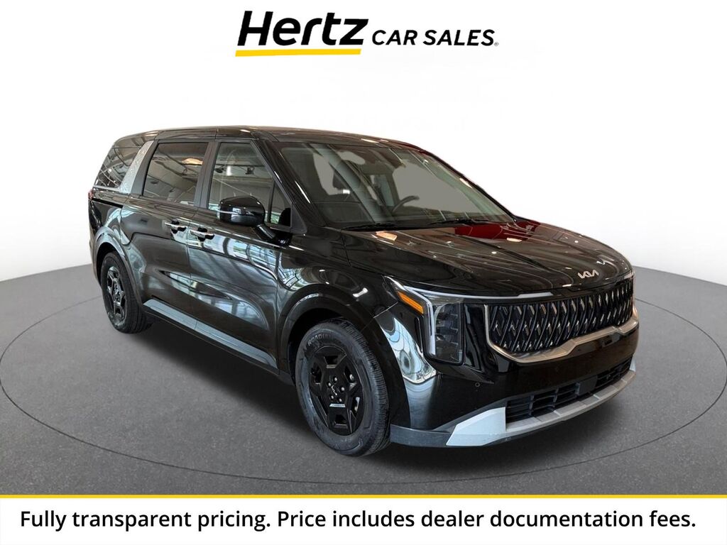 2026 Kia Carnival LXS — photo 1 of 1