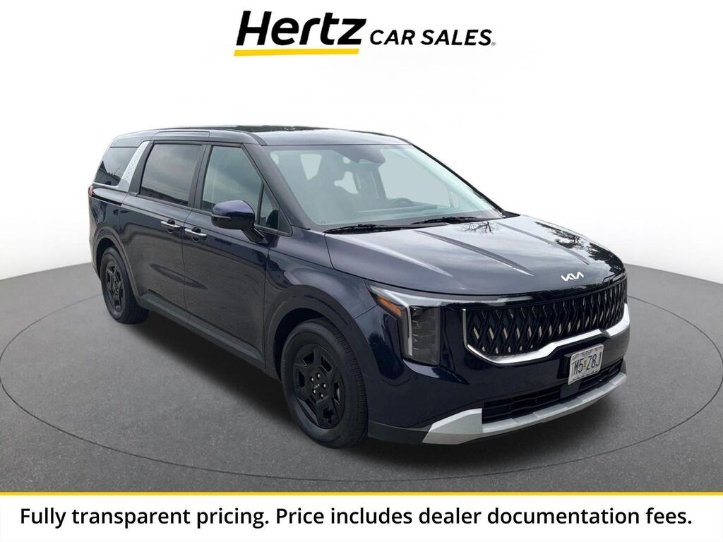 2026 Kia Carnival LXS — photo 1 of 13