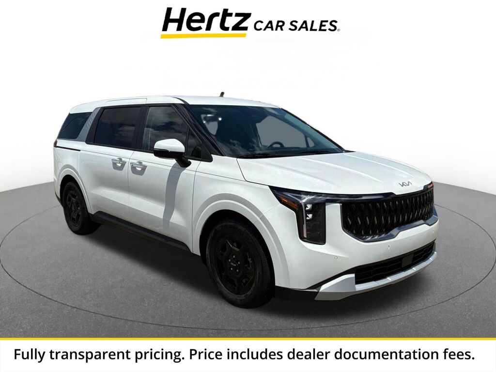 2026 Kia Carnival LXS — photo 1 of 4