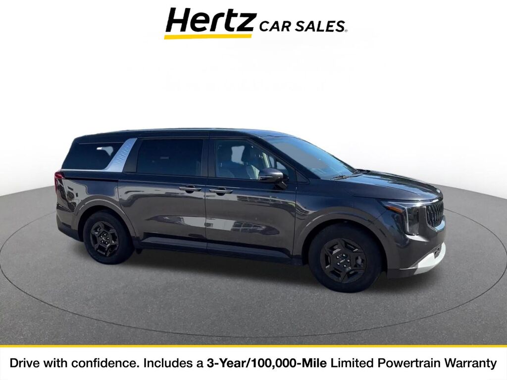 2026 Kia Carnival LXS — photo 1 of 4