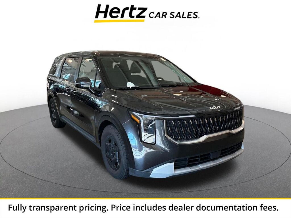 2026 Kia Carnival LXS — photo 1 of 1