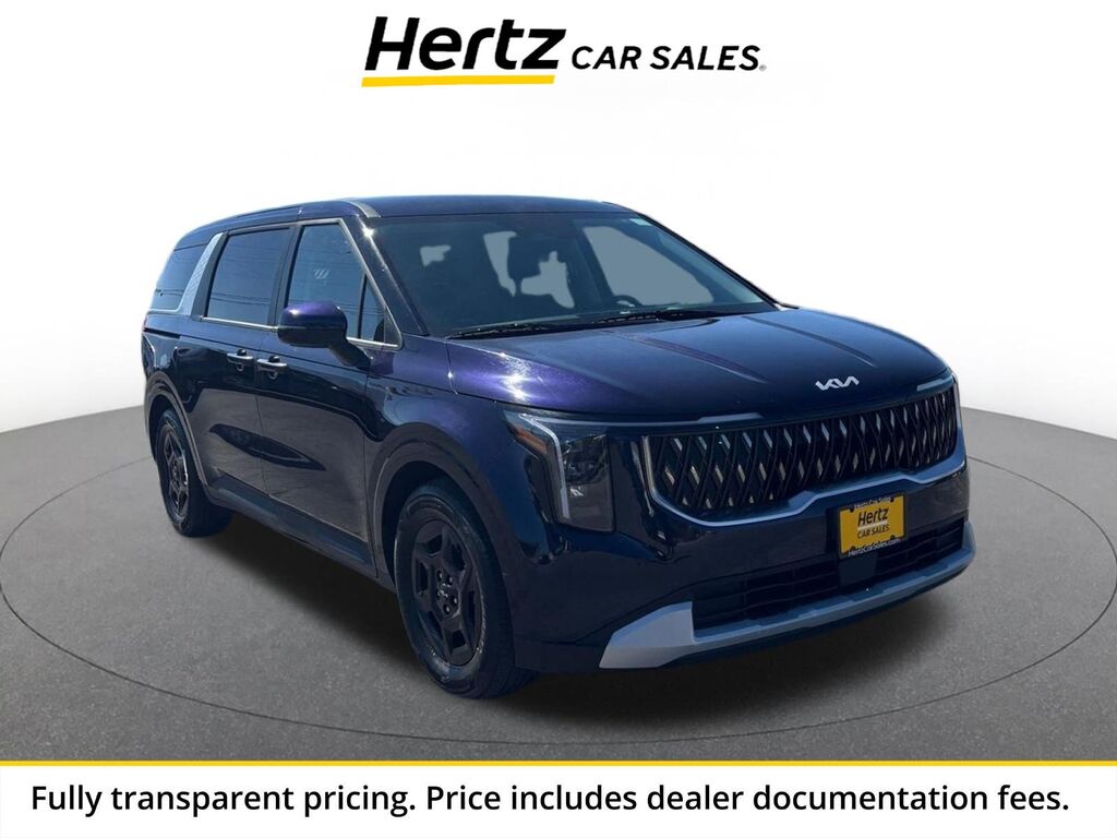 2026 Kia Carnival LXS — photo 1 of 1
